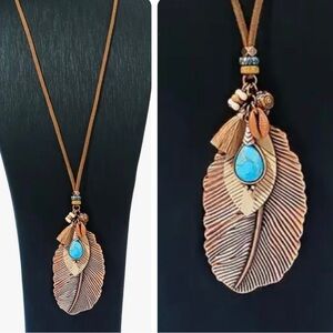 NWOT Bohemian Elegant Feather Pendant Multi-Layer Suede Necklace